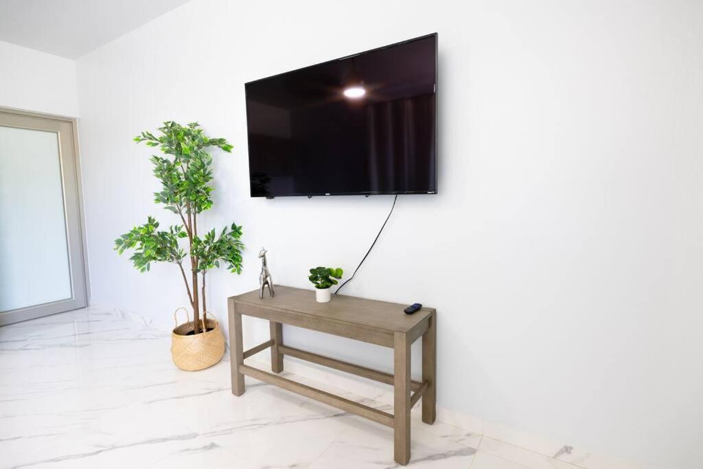 אגואדילה Ramey Cir D, Near Airport, Beaches W/King Bed. מראה חיצוני תמונה