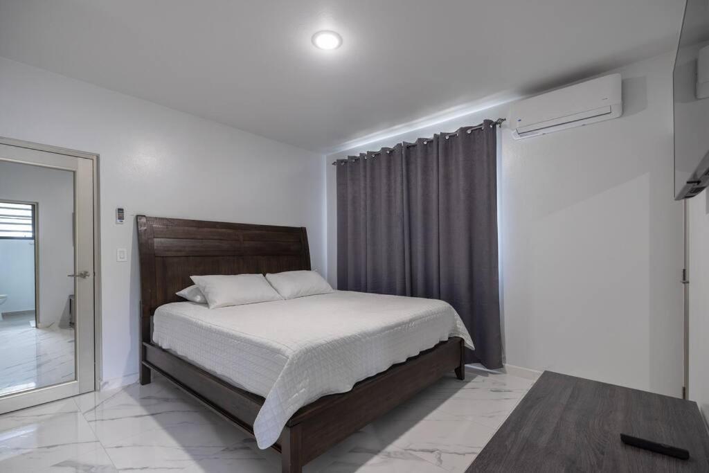 אגואדילה Ramey Cir D, Near Airport, Beaches W/King Bed. מראה חיצוני תמונה